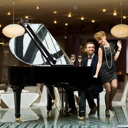 Ikar Plaza Resort 4*