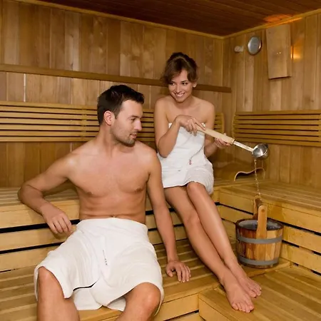 度假村 伊卡尔广场酒店