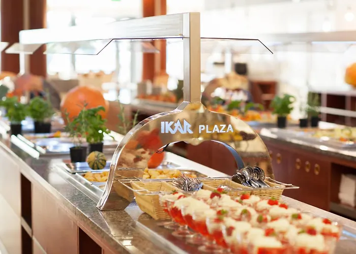 Ikar Plaza منتجع 4*