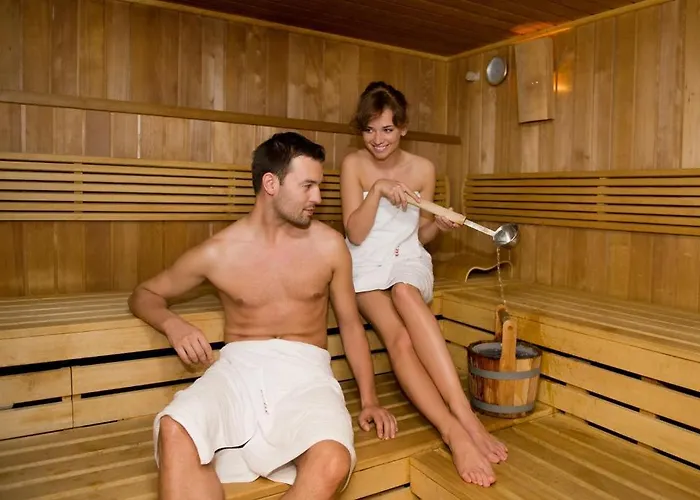 منتجع Ikar Plaza