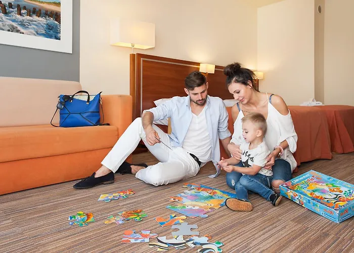 Ikar Plaza منتجع