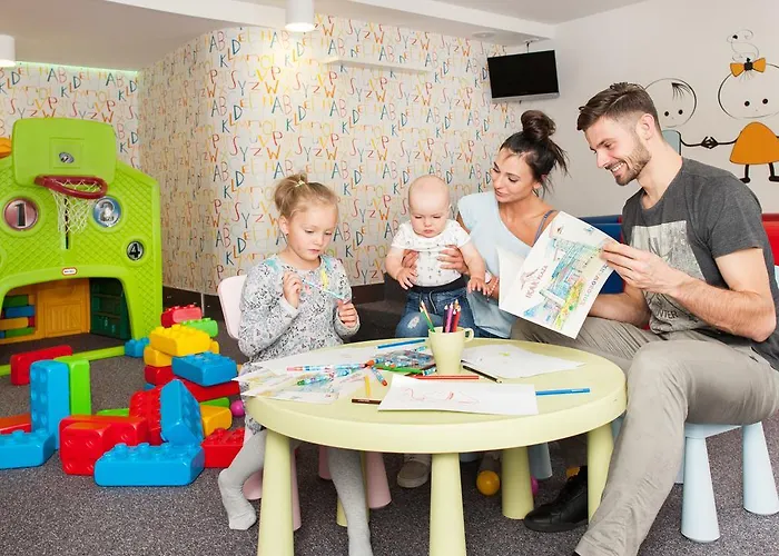 Ikar Plaza منتجع 4*